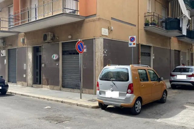 Geschäft in Via della Repubblica, Bisceglie - Foto 1