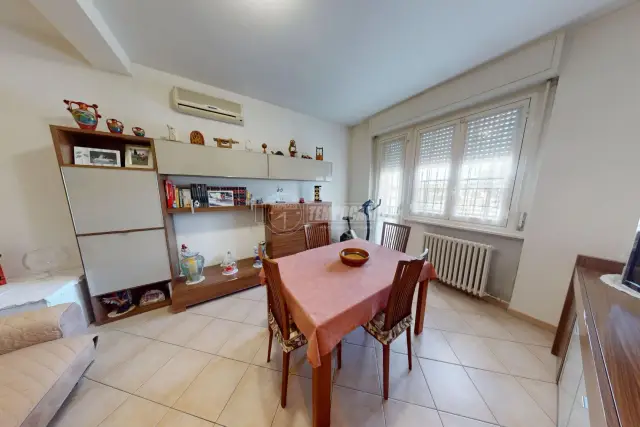 2-room flat in Via Tevere, Cesano Maderno - Photo 1