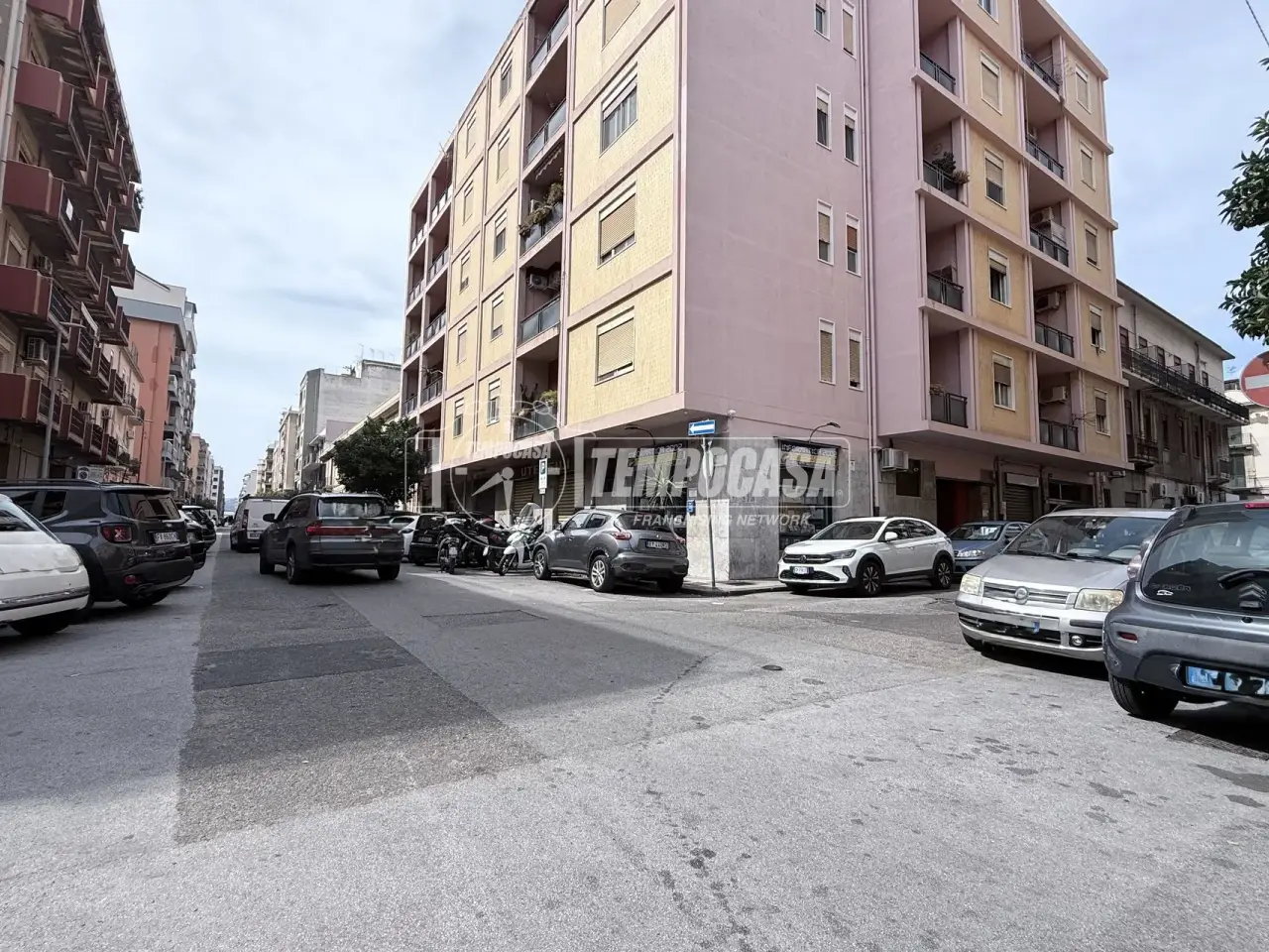 Laboratorio in , Messina, {3} - Foto 1