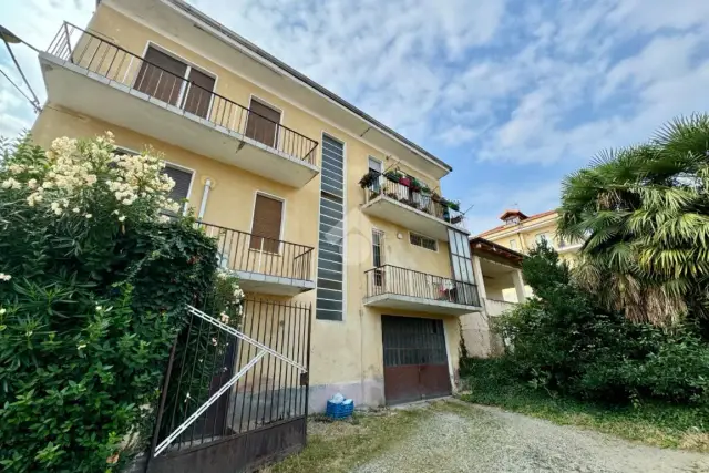 Detached house in Via Roma 90, Rivoli - Photo 1