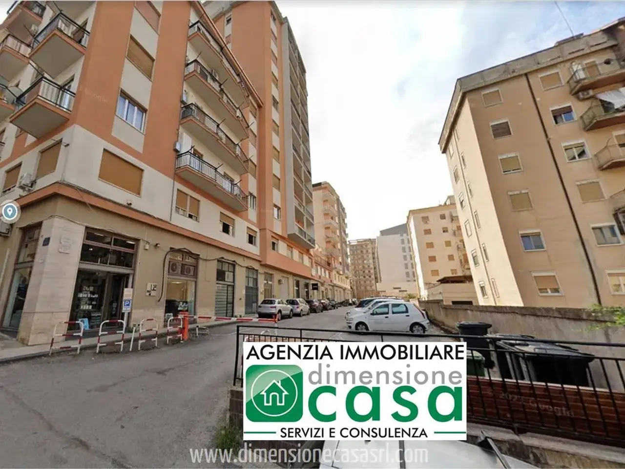 Magazzino in Via Corsica 15-17, Caltanissetta, {3} - Foto 2