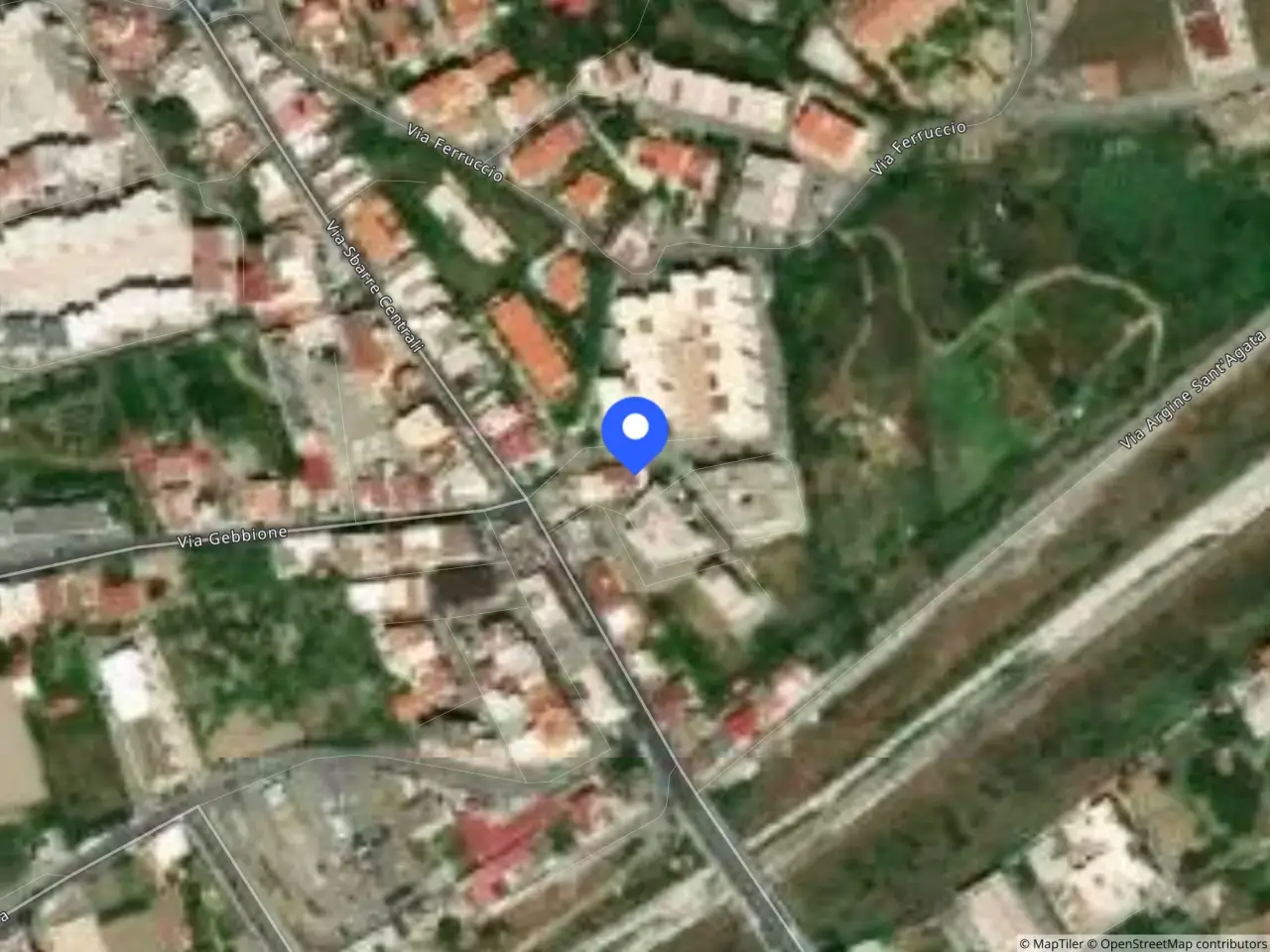 Autorimessa in Via Sbarre Centrali, 725 725, Reggio di Calabria, {3} - Foto 2