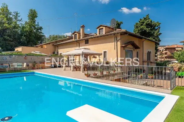 Zweifamilienhaus in Via San Francesco d'Assisi, Grottaferrata - Foto 1