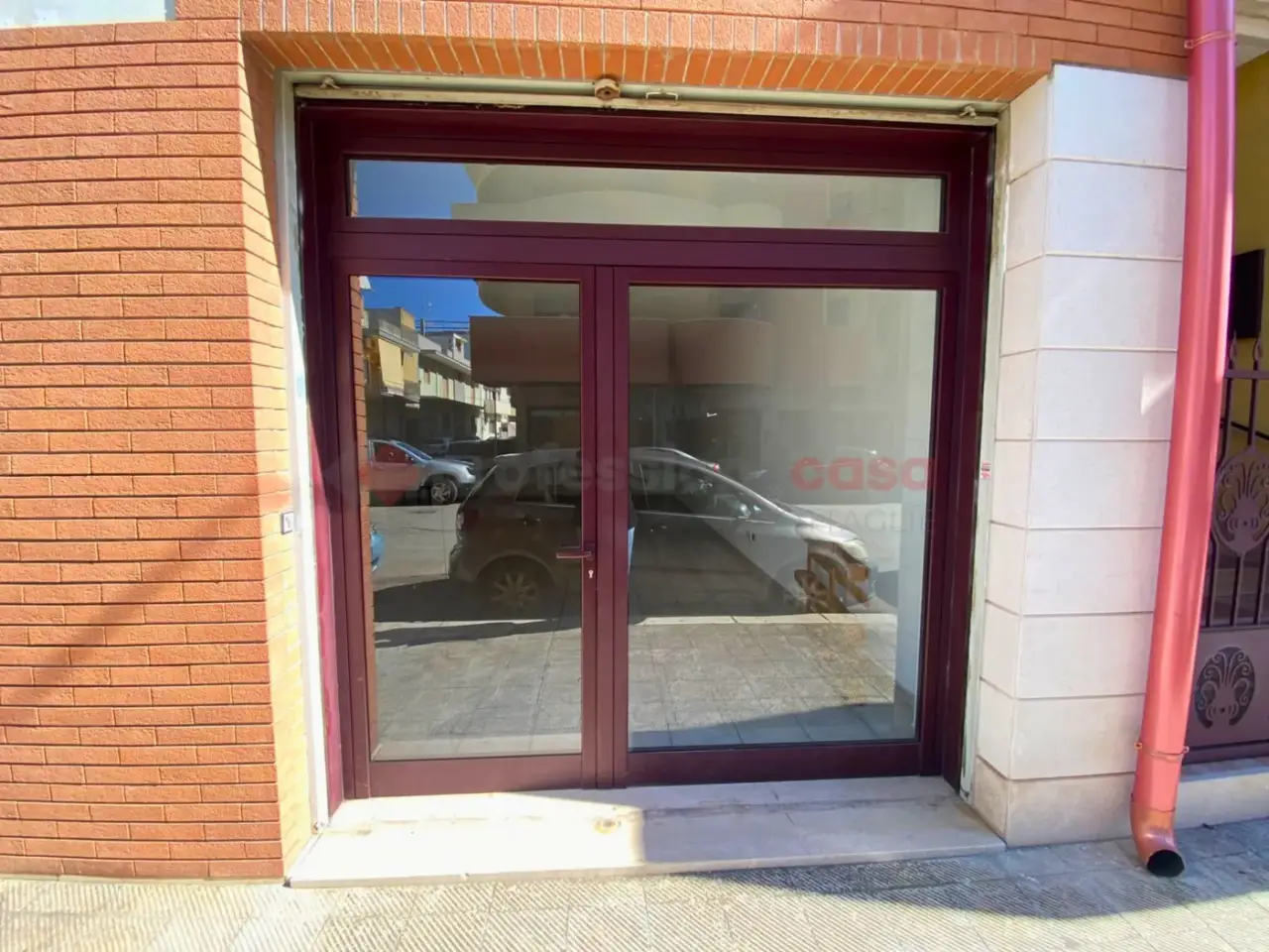 Negozio in Viale di Vittorio 36, Grottaglie, {3} - Foto 2