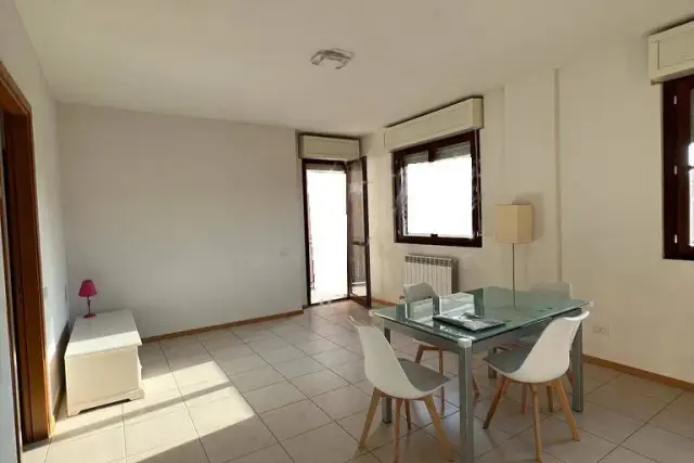 4-room flat in {3}, - Photo 1