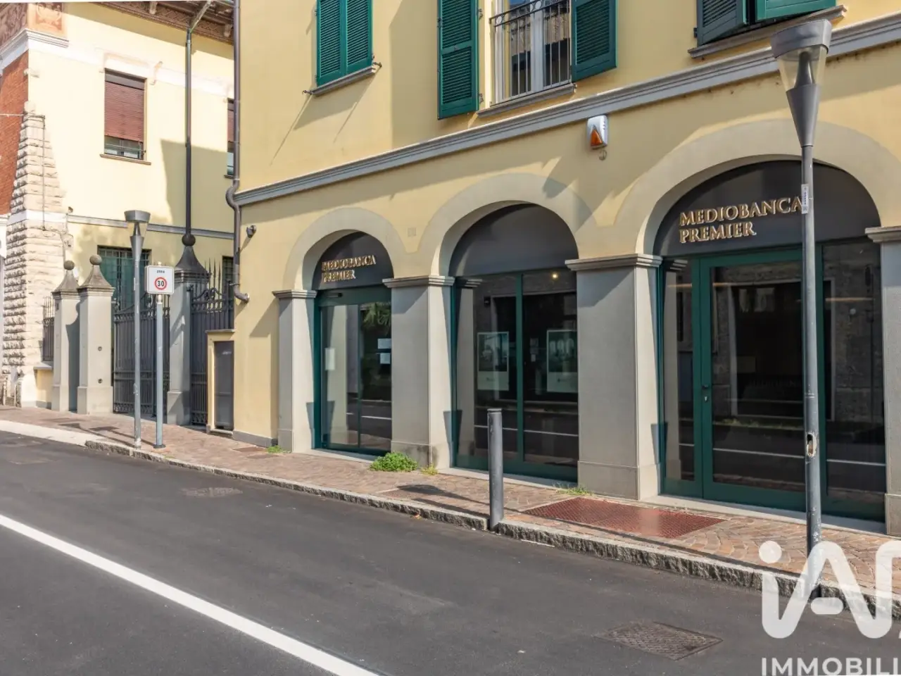 Negozio in Via XX Settembre 5, Rovato, {3} - Foto 2
