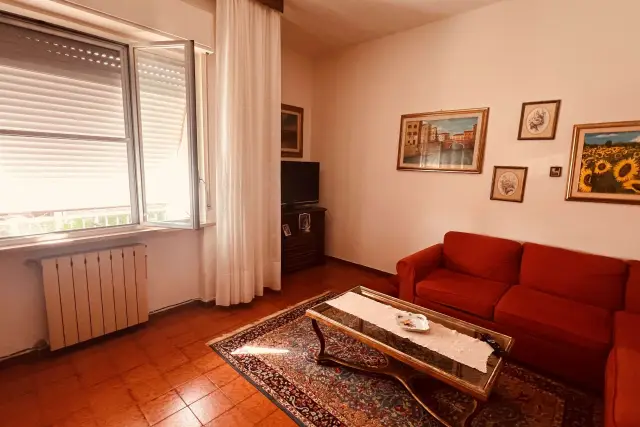 4-room flat in Via Romana Ovest, Porcari - Photo 1