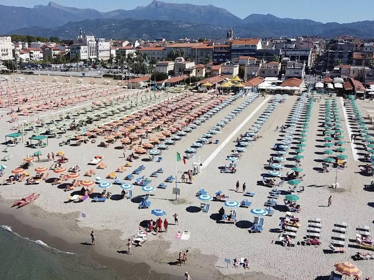 Stabilimento balneare in , Camaiore, {3} - Foto 1