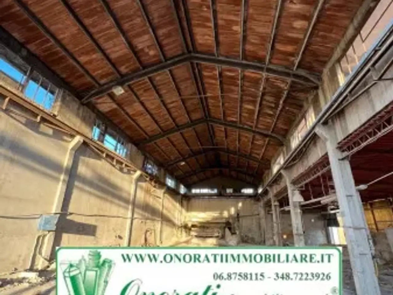 Capannone in , Tivoli, {3} - Foto 1