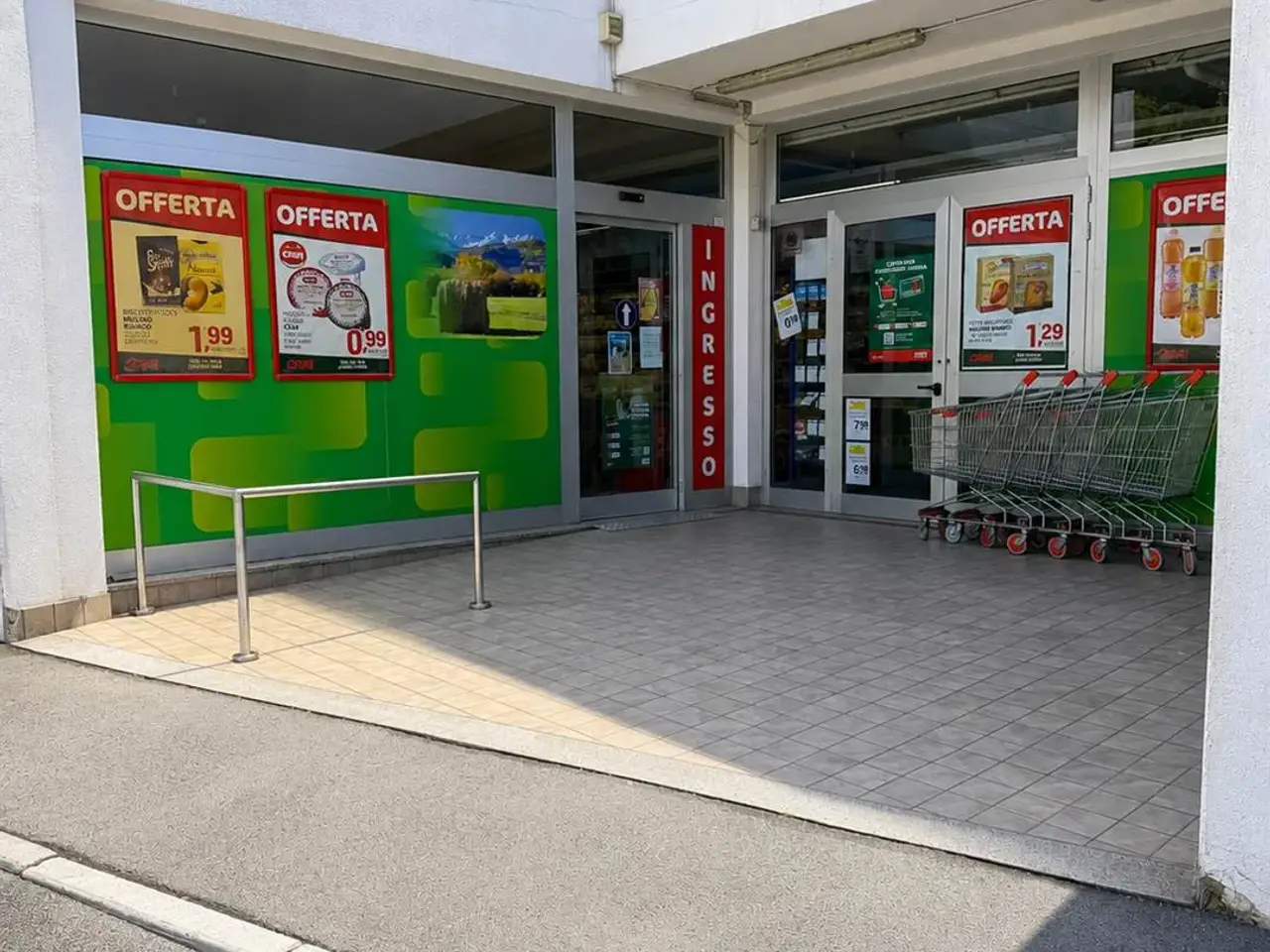 Negozio in , Trieste, {3} - Foto 1