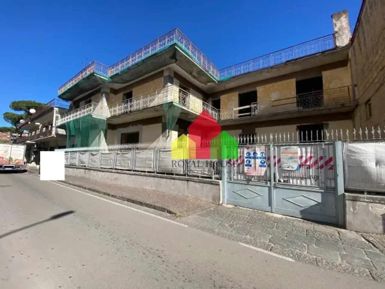 Negozio in Via Arturo Labriola 68, Giugliano In Campania, {3} - Foto 2