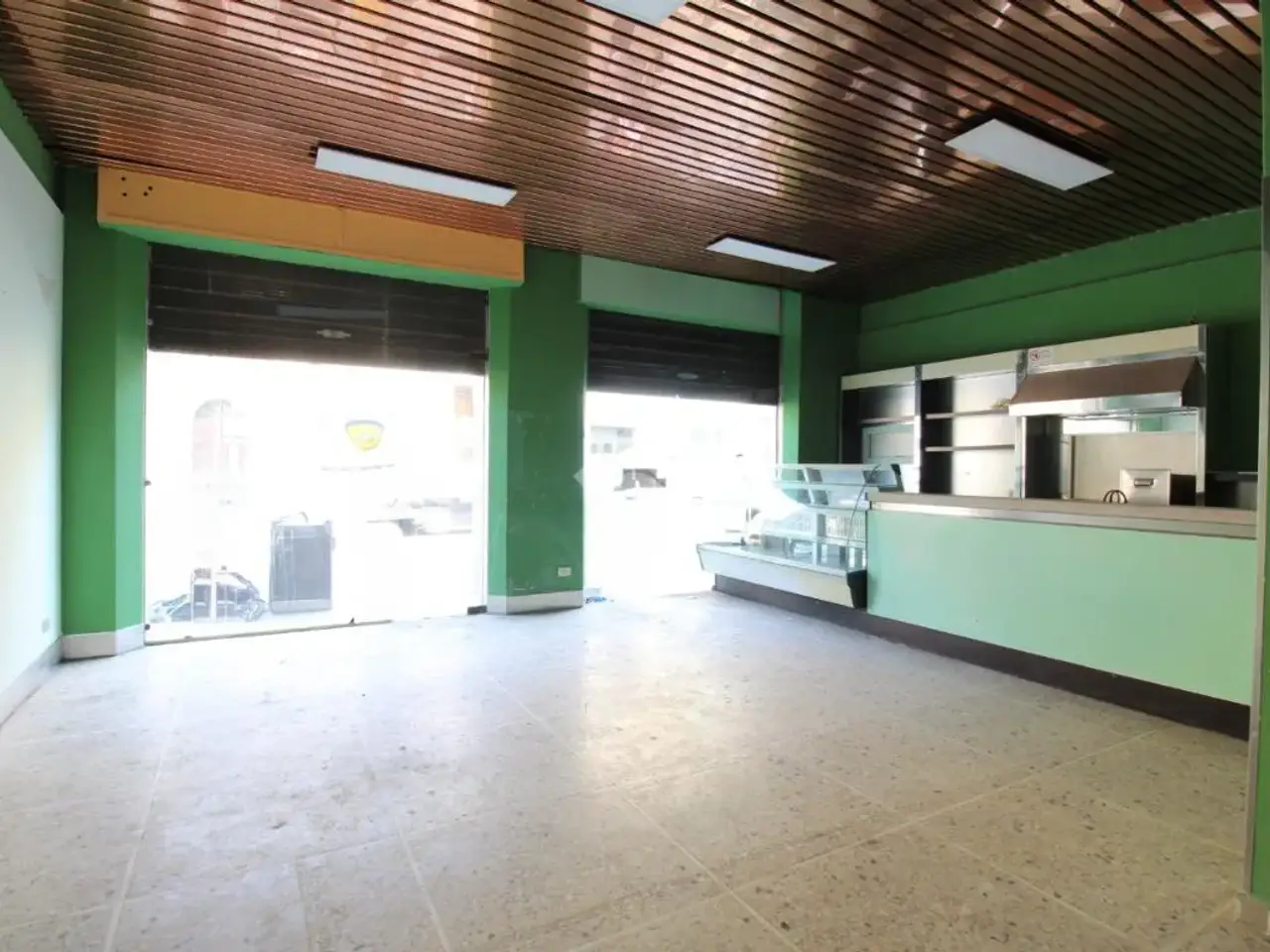 Negozio in Viale Francesco Bonaini 9, Pisa, {3} - Foto 1