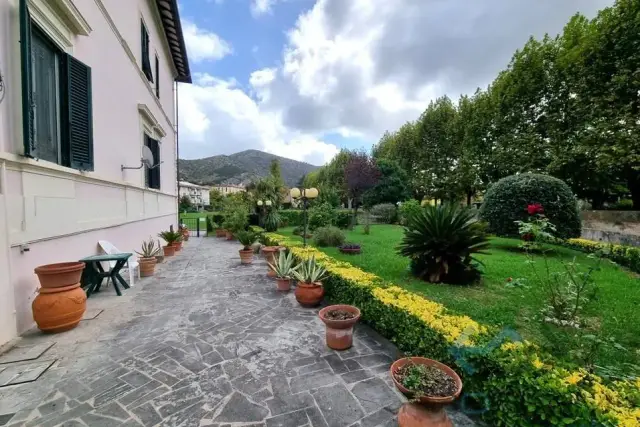 Villa in Strada Reg. dell'Abetone E del Brennero 2, San Giuliano Terme - Foto 1