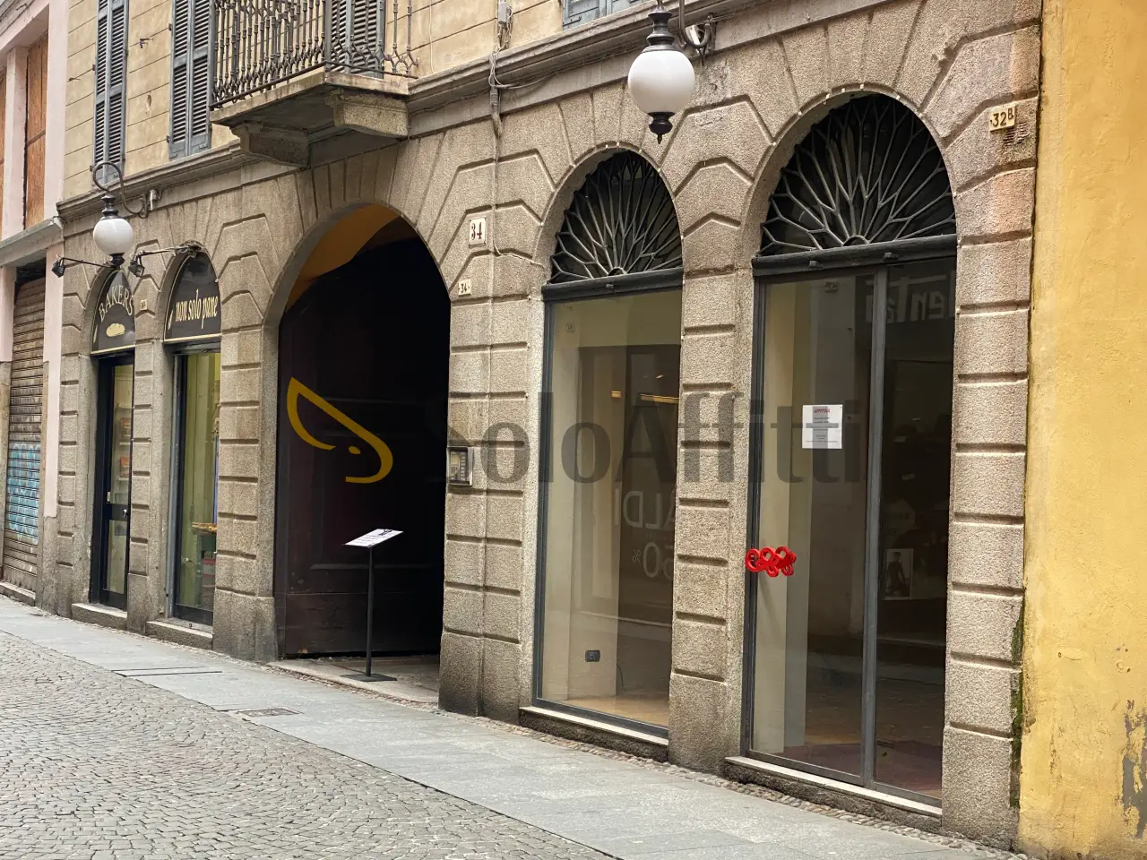 Negozio in Corso Italia 32, Novara, {3} - Foto 1