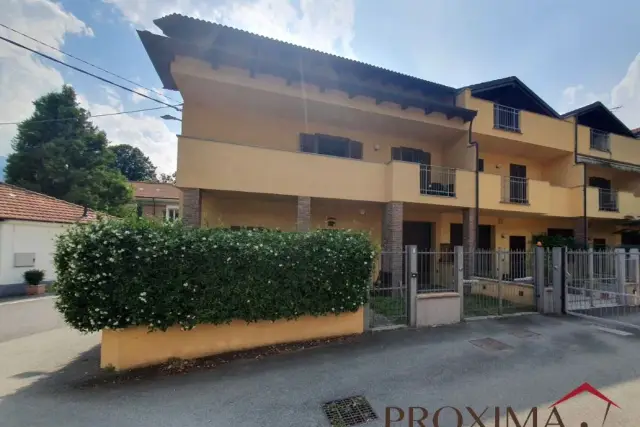 Terraced house in Via IV Novembre, Condove - Photo 1