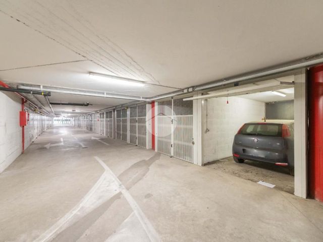 Garage or car box in {3}, Via Pietro De Cristofaro - Photo 1