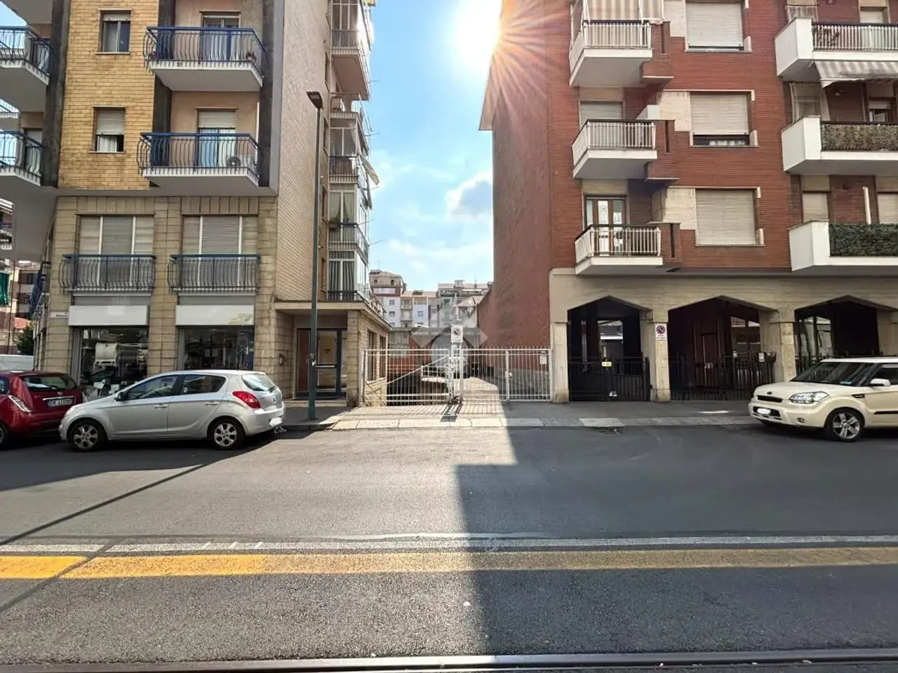 Magazzino in Via Bibiana 110, Torino, {3} - Foto 1
