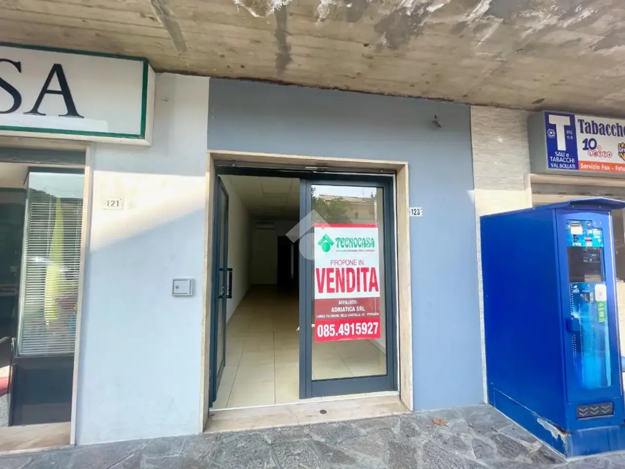 Negozio in Corso Italia 125, San Giovanni Teatino, {3} - Foto 1