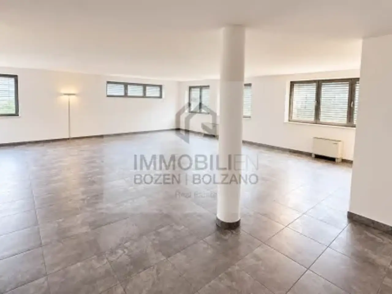 Ufficio in Via Verande 34, Merano, {3} - Foto 1