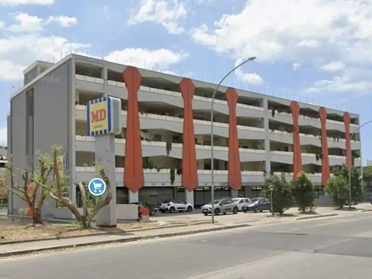 Locale commerciale in Viale Corbusier 393, Latina, {3} - Foto 1