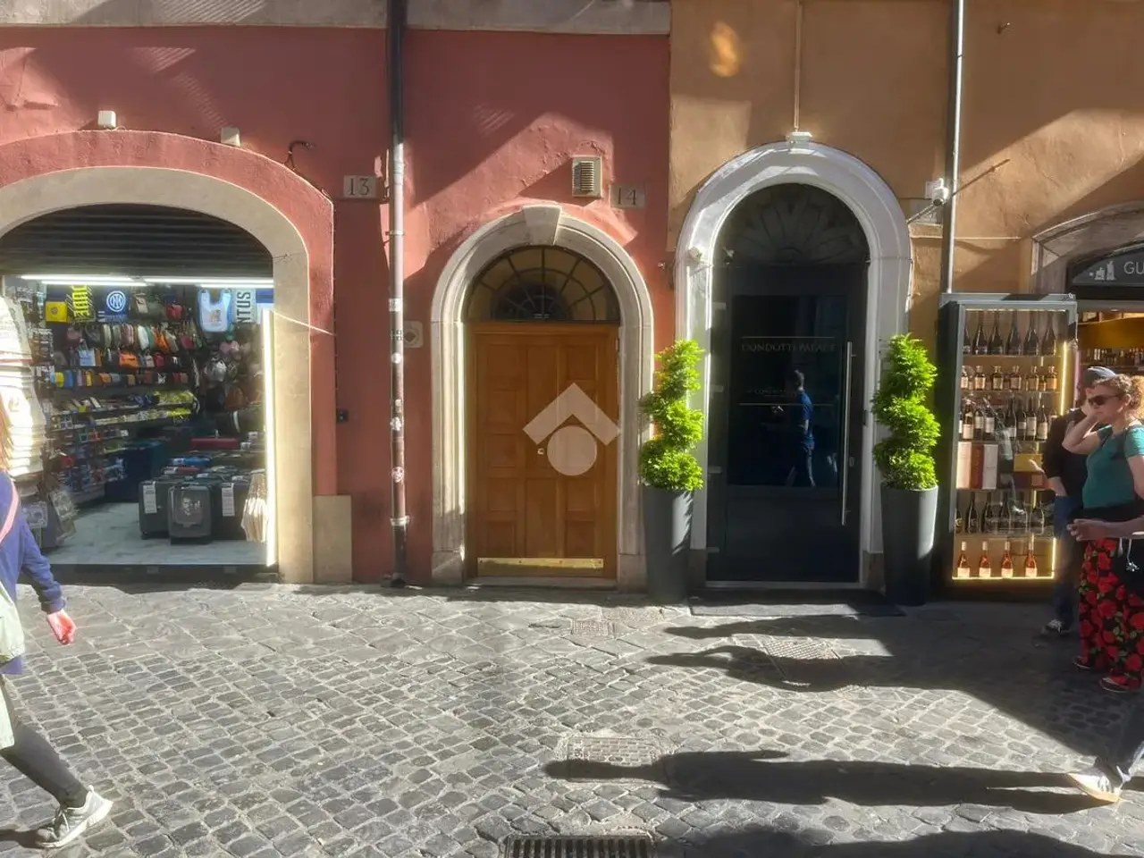 Magazzino in Via della Croce 14, Roma, {3} - Foto 1