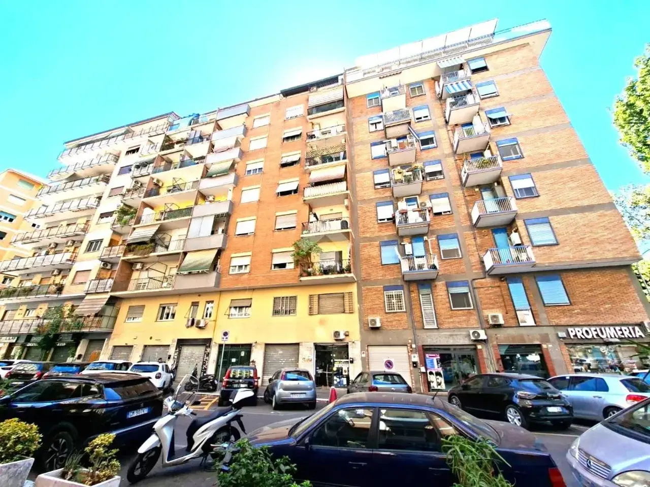 Negozio in Via Federico Enriques 45, Roma, {3} - Foto 2