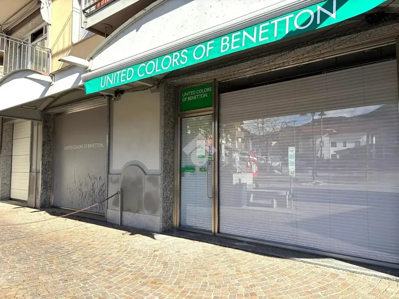 Negozio in Via Vittorio Veneto 86, Borno, {3} - Foto 2
