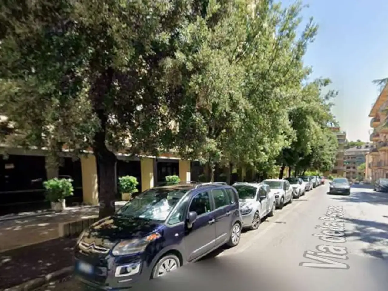 Negozio in Via della Pescara 40, Perugia, {3} - Foto 1