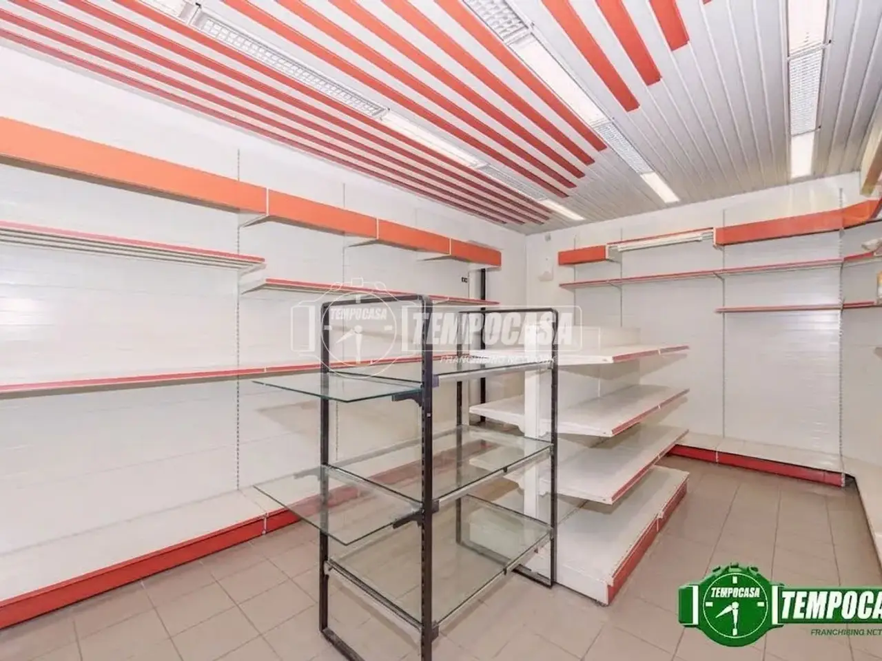Negozio in Via Vittorio Veneto, Santa Cristina E Bissone, {3} - Foto 2