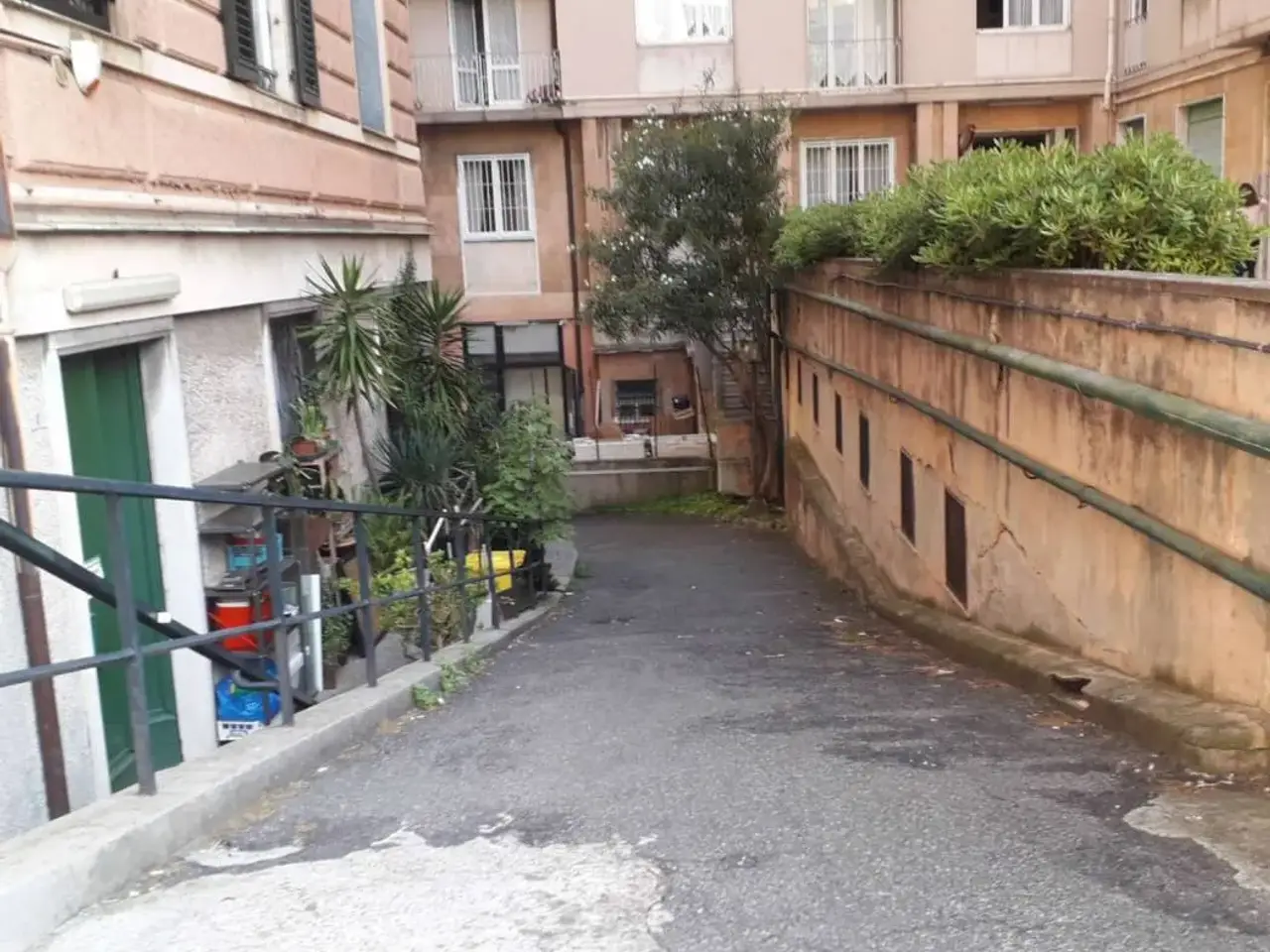 Magazzino in Via Galeazzo Alessi Genova, Genova, {3} - Foto 1