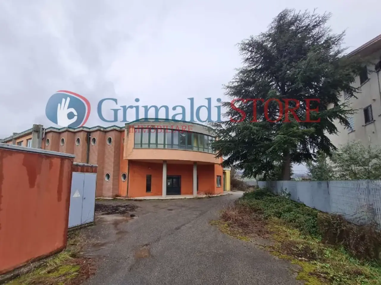 Palazzina commerciale in Contrada Piana , Sp 29, Ponte, {3} - Foto 1
