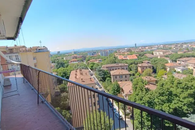 Penthouse in Viale Medaglie d'Oro 38, Modena - Photo 1