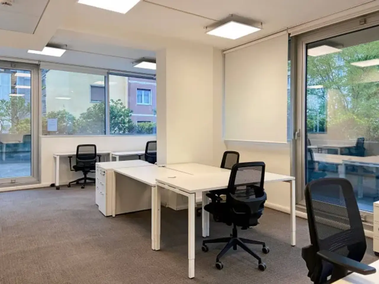 Ufficio in Viale Abruzzi 94, Milano, {3} - Foto 1