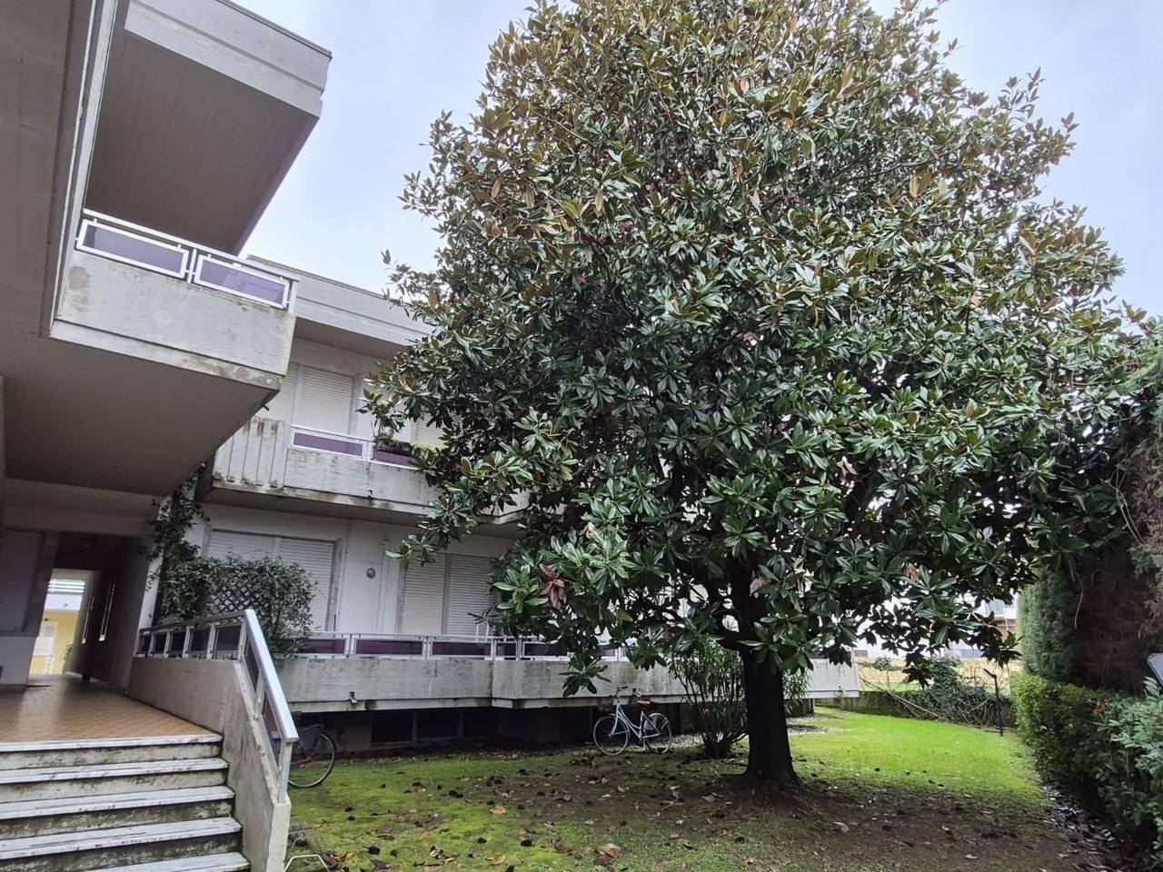 appartamento in vendita a Massa in zona Marina di Massa