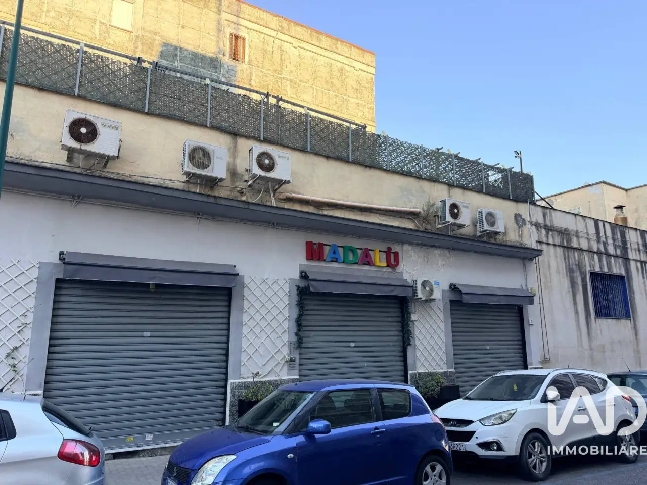 Negozio in Via Ferrante Loffredo 13, Napoli, {3} - Foto 2