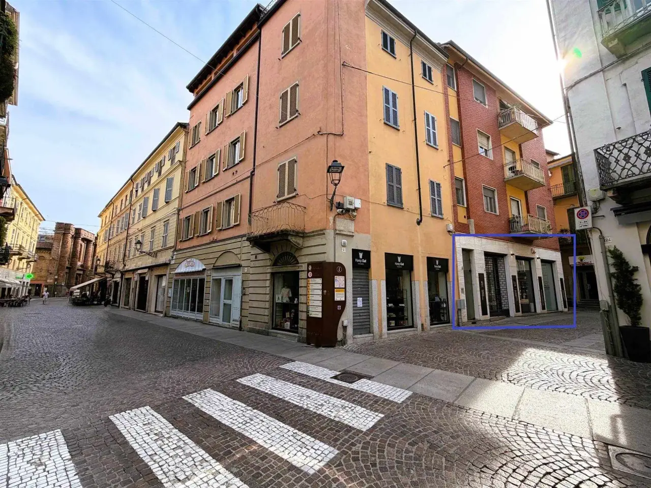 Negozio in Via Balbo, Casale Monferrato, {3} - Foto 2