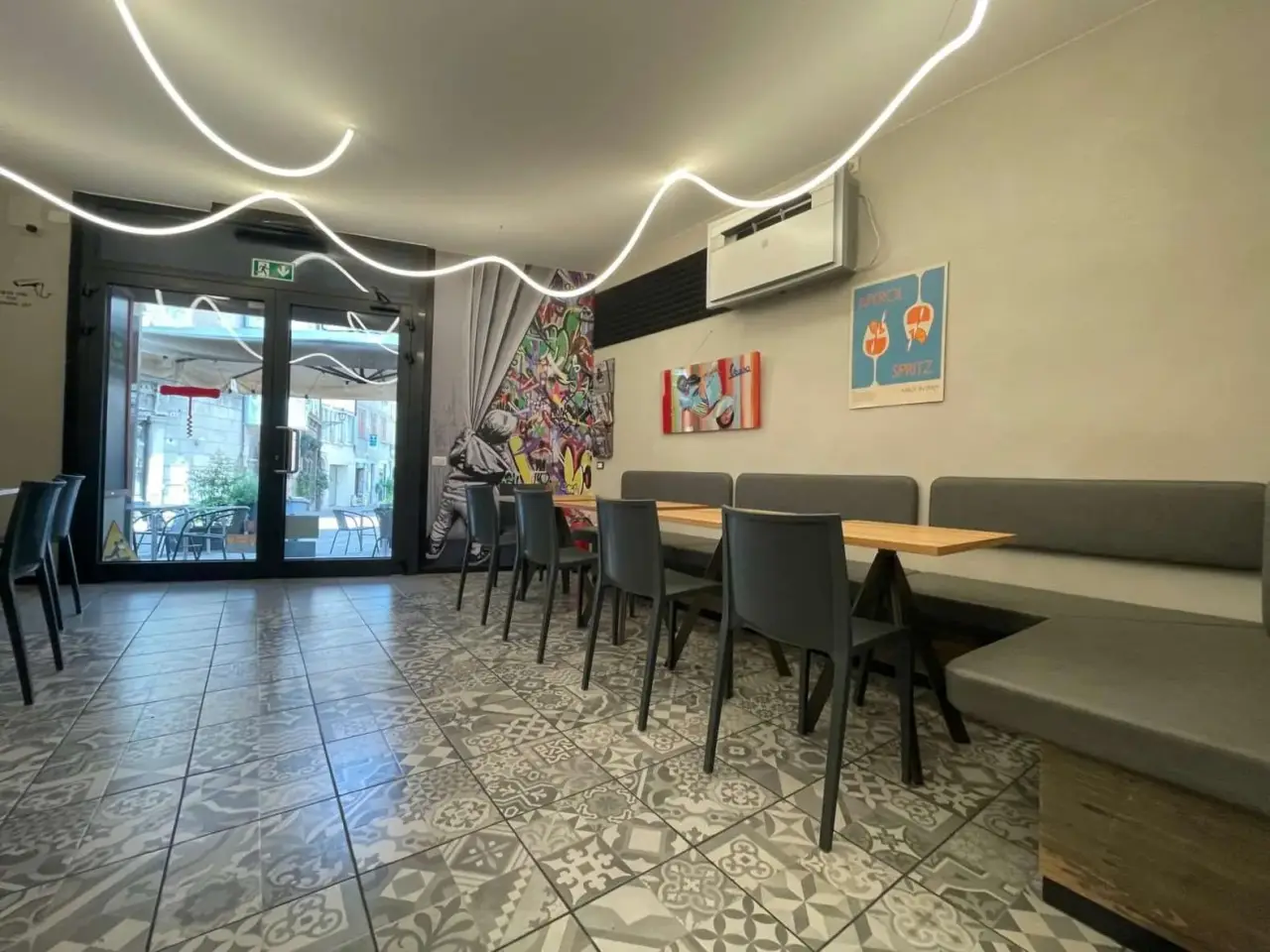 Bar in Via Rialto, Rovereto, {3} - Foto 2