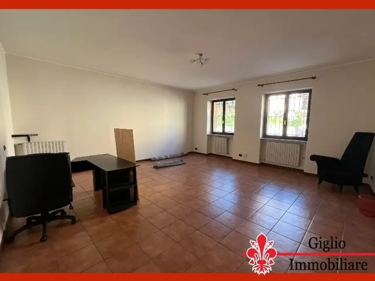 Ufficio in Via Crocefisso, Tradate, {3} - Foto 1