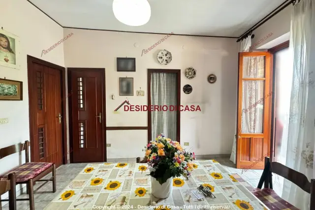 Detached house in Via Carlo Cattaneo 80, Casteldaccia - Photo 1