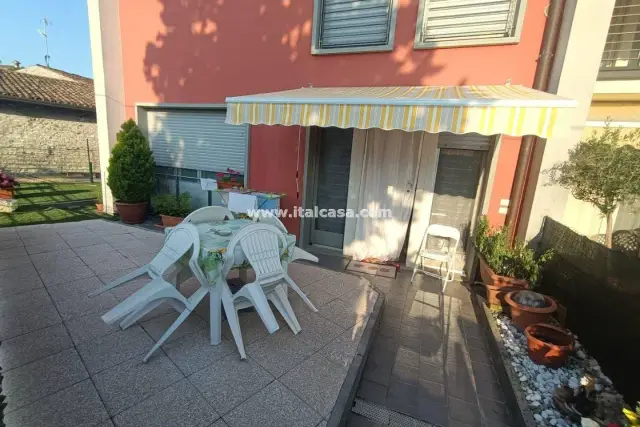 2-room flat in {3}, - Photo 1