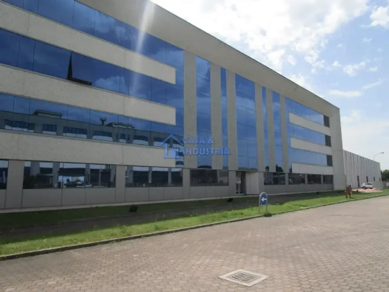 Ufficio in Via Italia, Busnago, {3} - Foto 1