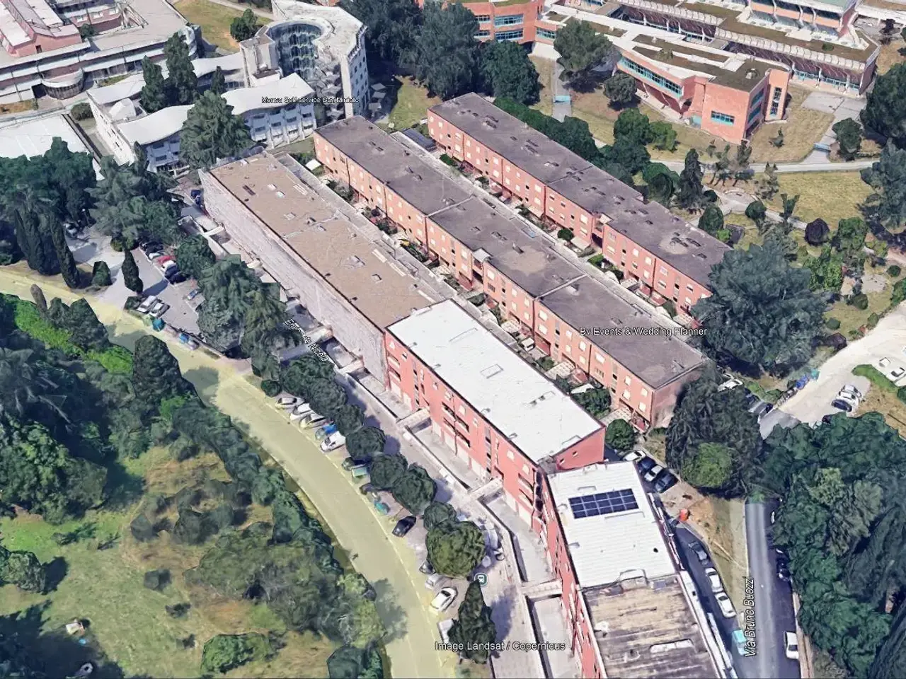 Parcheggio chiuso in , Siena, {3} - Foto 1
