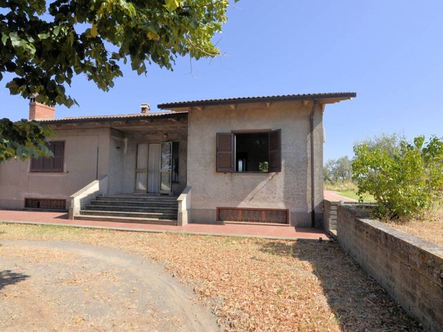 Mansion in Strada Salemme, Viterbo - Photo 1