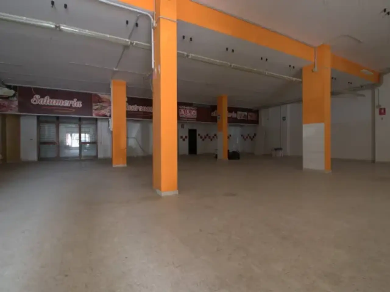 Negozio in Via San Massimiliano Kolbe 23, Lucera, {3} - Foto 2