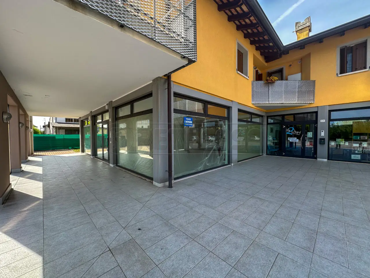 Palazzina commerciale in Via Udine, Castions Di Strada, {3} - Foto 2