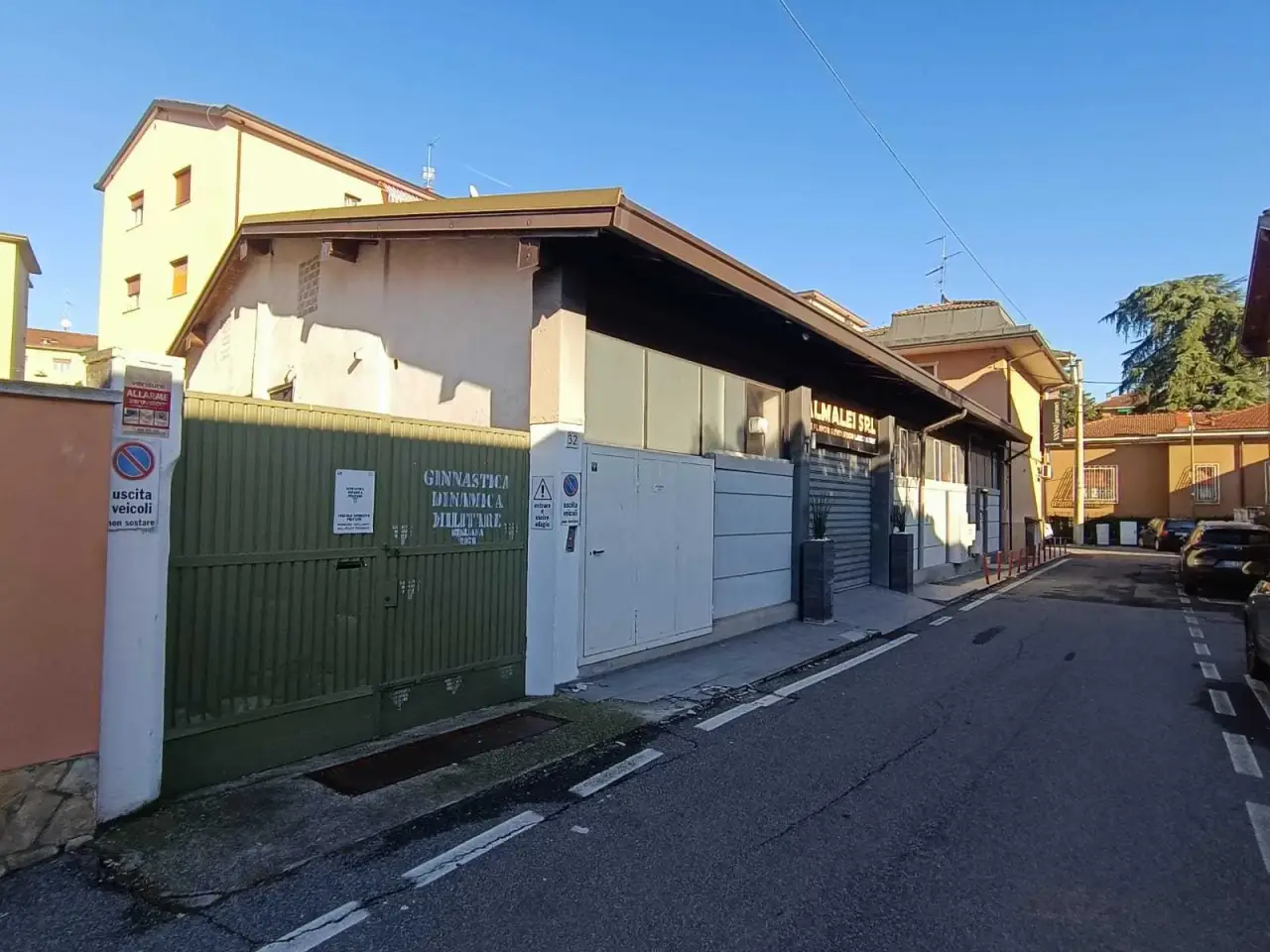 Palazzina commerciale in Via Giuseppe Mejo Voltolina, Brescia, {3} - Foto 2