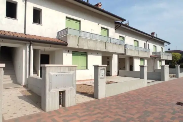 Villa a schiera in Via Zecchina, Quinto di Treviso - Foto 1