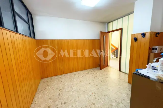 insertion image