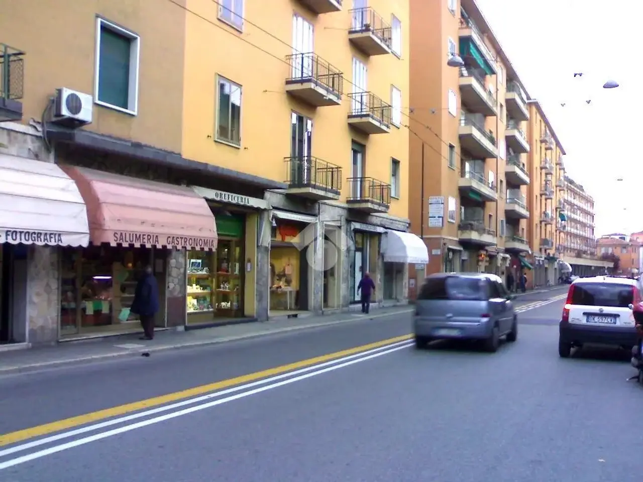 Negozio in Via Andrea Costa 137, Bologna, {3} - Foto 1