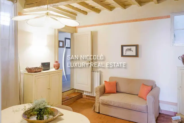 4-room flat in Piazza Sant'Ambrogio, Firenze - Photo 1